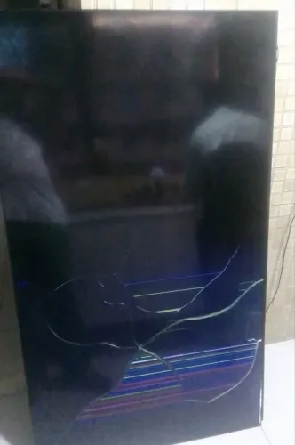 Televisão Samsung 43 polegadas para retirar peças 
