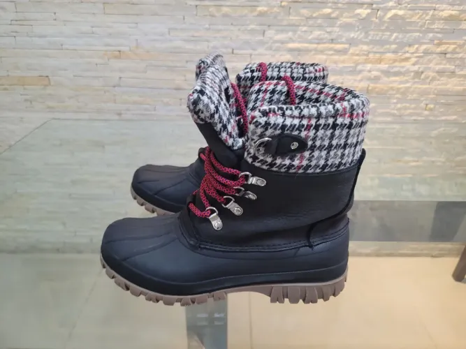 Bota femenina marca J Crew impermeável