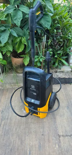 Lavadora de Alta Pressão Electrolux UltraWash