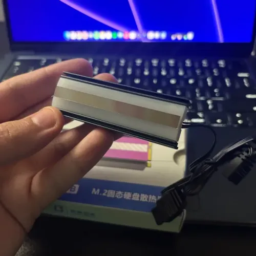 Dissipador ARGB para SSD NVME Nunca Usado Faço Envio
