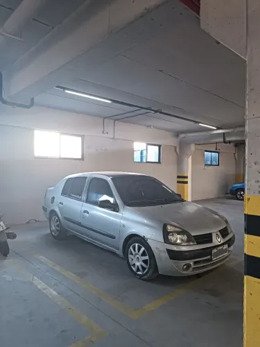 Renault Clio Authentique 1.0/1.0 Hi-power 16V 3P 2005