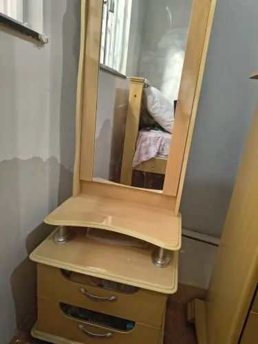 Vendo 2 comodas para quarto