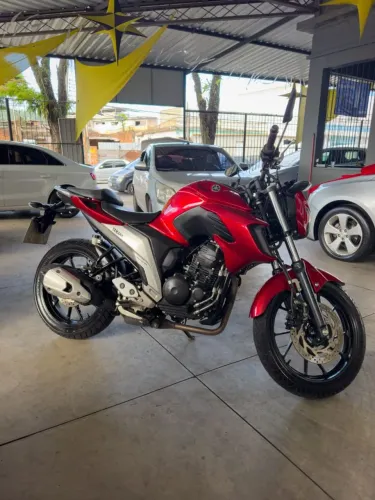Moto Yamaha Fazer FZ25 ABS 2022 Vermelha - Direto com o Dono<br>