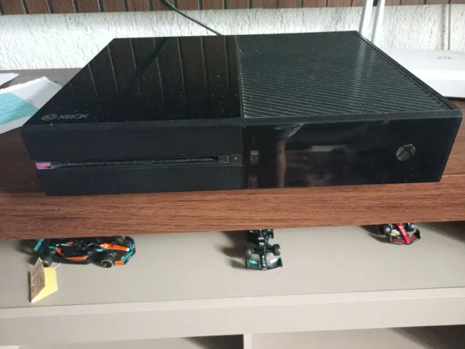 Xbox one com contrel sem fio e carregador de pilha