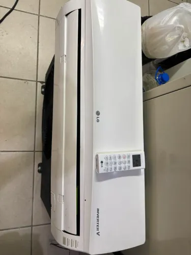 Ar condicionado LG inverter V 9 mil BTUs 