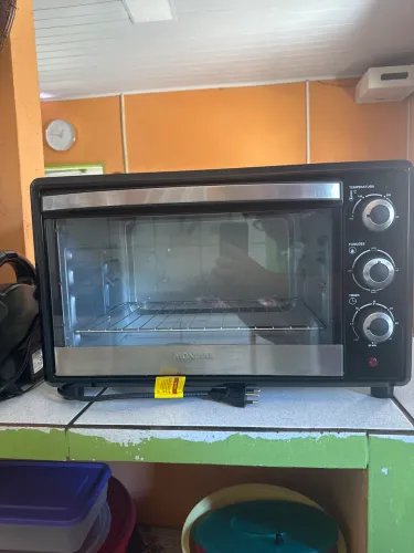 Vendo forno elétrico mondial, usado apenas 5 vezes