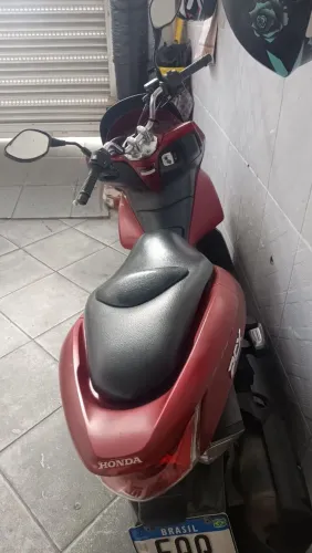 PCX Vermelha 2014