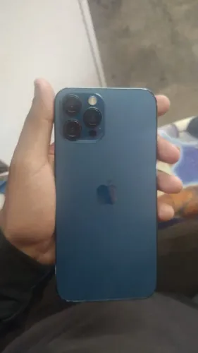 iPhone 12 pro Max 77 %da saúde da bateria bem conservado