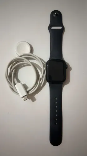 Apple Watch Série 8 - 41mm
