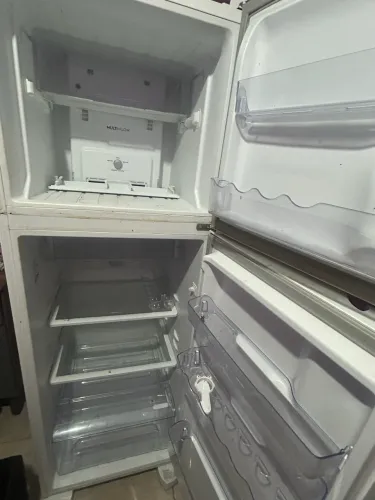 Geladeira Electrolux Frost Free.