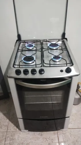 Fogão Electrolux limpinho (entrego)