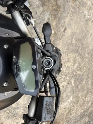 Vende-se Yamaha MT-07 2018 Sucata / Projeto ? Apenas 11 Mil Km ? Carcaça Impecável
