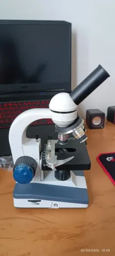 Microscópio Óptico Monocular