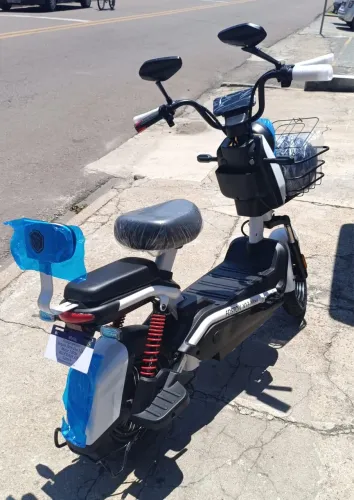 Moto elétrica seminova