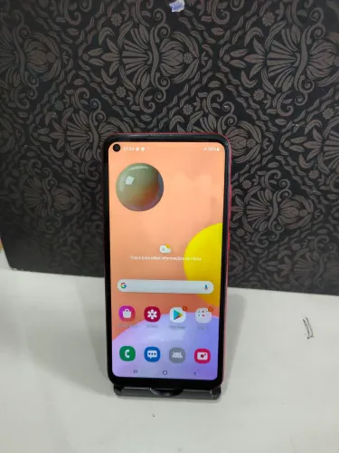 Samsung A11 -64 gigas - 4GB de ram.
