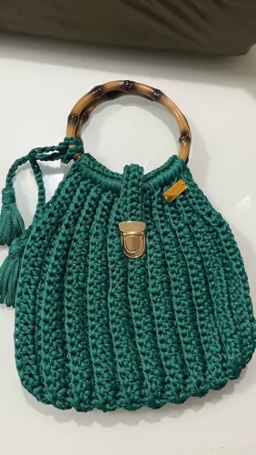 Bolsa feita há mão