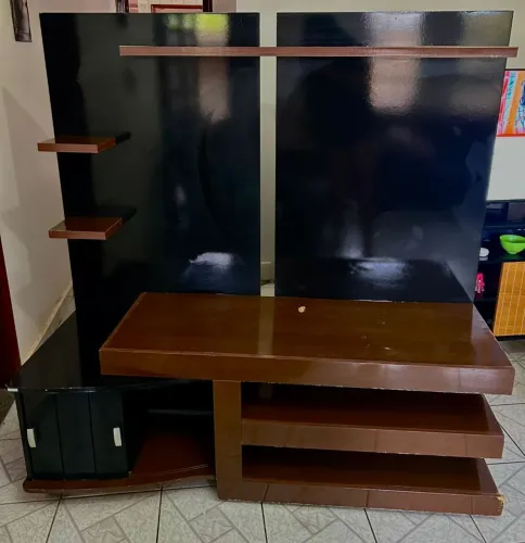 Hack TV Preto e Marrom 