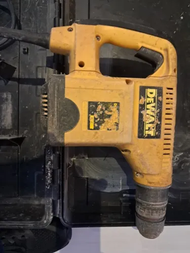 Rompedor Marterete e Furadeira De Walt 220V