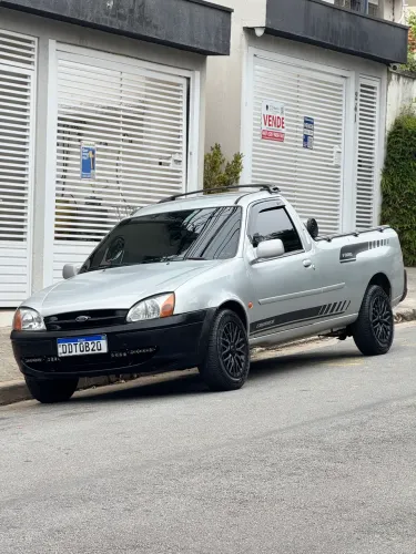 Ford Courier 1.6 L/ 1.6 Flex 2000