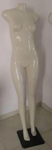 Manequim Feminino de Corpo Inteiro 
