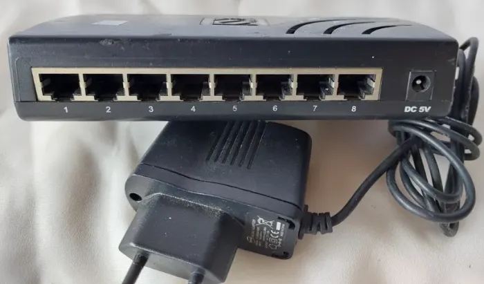 Hub Encore Enh908-nwy 8 Portas (Usado)