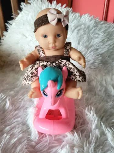 Bonequinha + carvalhinho de balanço