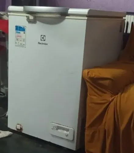 Vendo Freezer Electrolux 