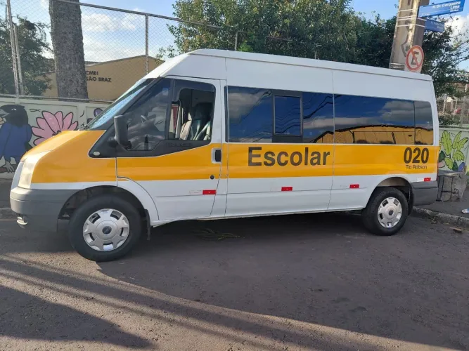 Ford Transit Van 3550 2.4 Tdci 14lug. Diesel 2011