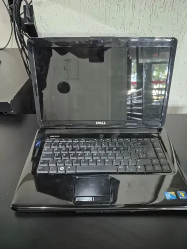 Notebook Dell Inspiron 1545 Com circulo preto na tela
