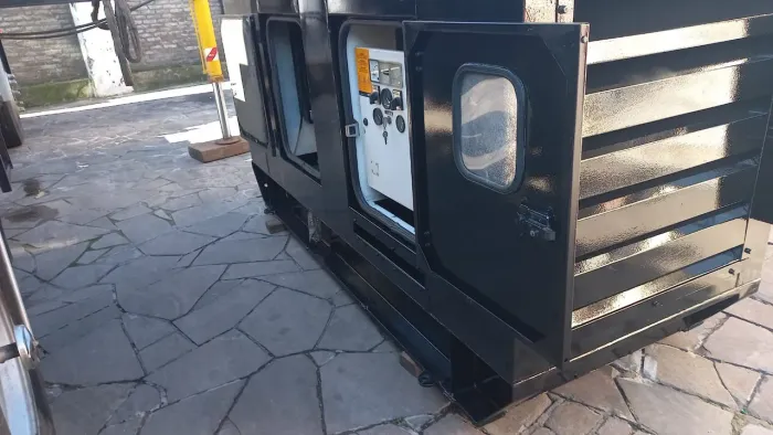 Vendo gerador de energia 55/60kva