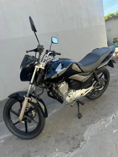 Titan 150 ex /12 preta