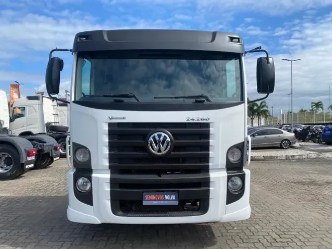 VW 24-280 6x2R 2022 Prime