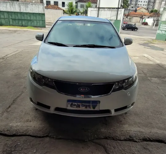 Kia Motors Cerato 1.6 16V Aut. 2013