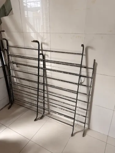 Duas Grades para janelas