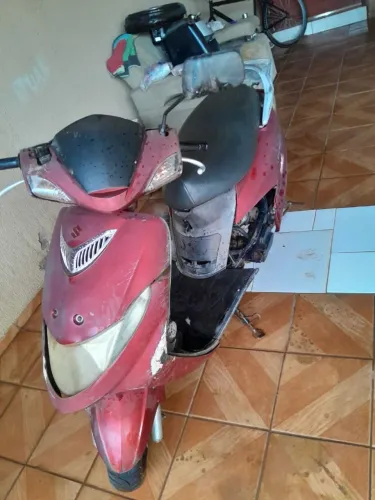 Vendo pra retirar peças ou correr atrás pra arrumar 