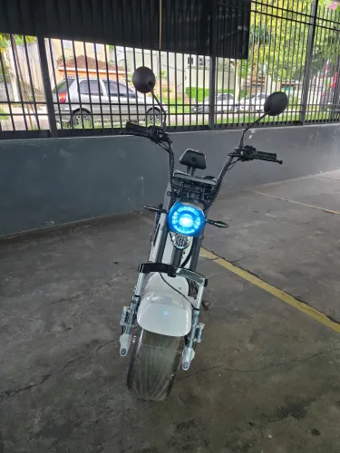 Scooter 100% elétrica 0km