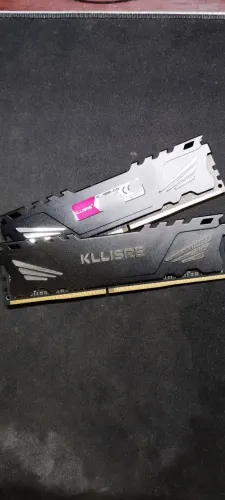 Kit 2 Memórias RAM DDR4 8GB 3200MHz Kllisre (16GB dual channel) usadas