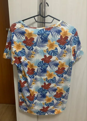 Vendo linda camisa floral masculina
