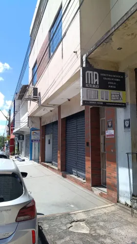 Salas Comerciais 120m2. Parque 10.