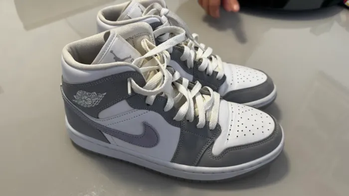 Air Jordan 1 mid