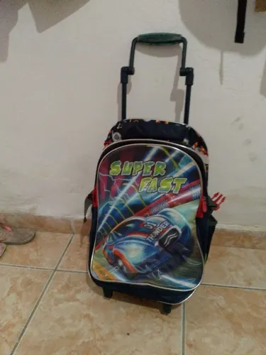 Mochila infantil com rodinhas aceito oferta