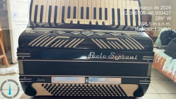 Acordeon Paolo Soprani Italiano, 120 baixos, em quarta.