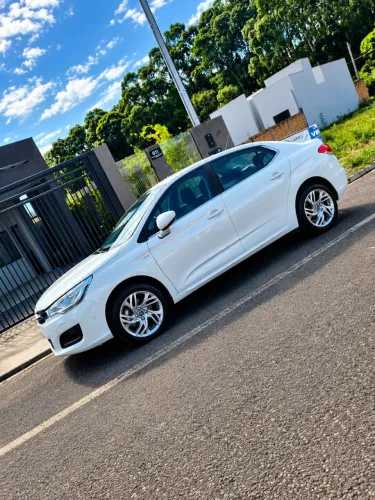 Citroen C4 Lounge Exclusive 1.6 Turbo 4P Aut. 2014