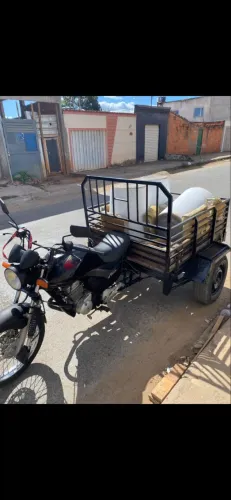 Fazemos fretes e mudanças 