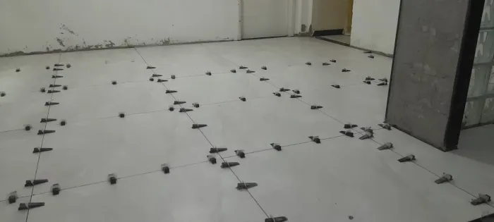 Pedreiro, eletricista, bombeiro, armador e carpinteiro 
