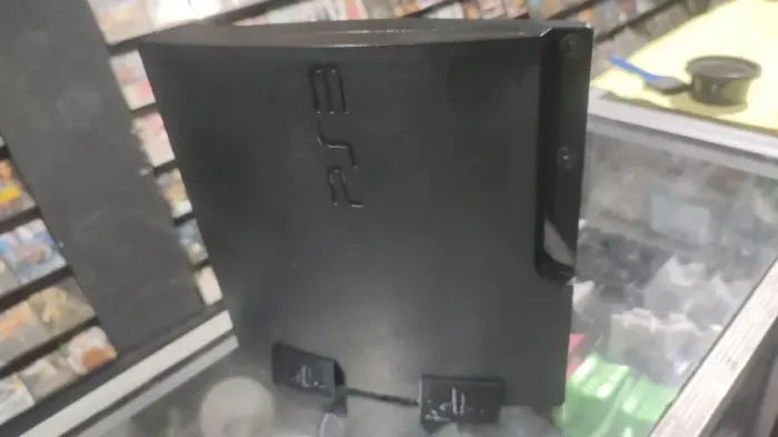 PS3 TUNADO L31 HD-500GB CHEIO DE JOGOS E RETRÔS 14 LOJAS 1 CONTROLE ORIGINAL E CABOS