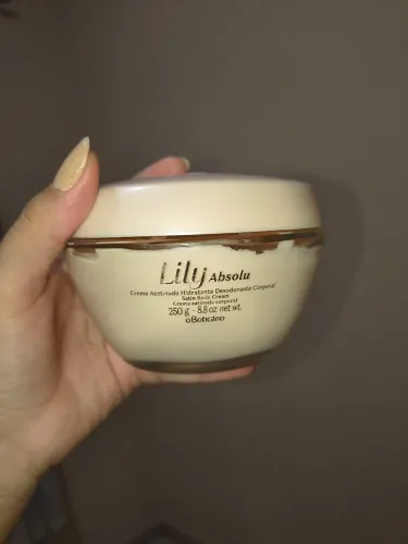 Hidratante Corporal Lily Absolu OBoticário Raro