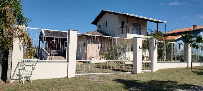Chácara em Loteamento Fechado no Interior de SP - Porteira Fechada