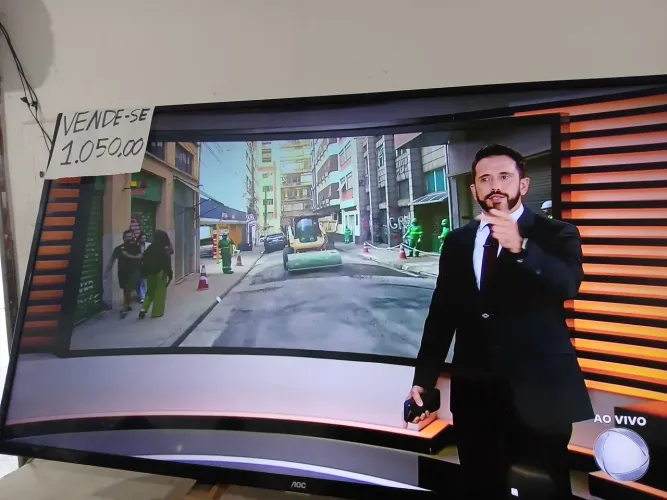 Tv aoc