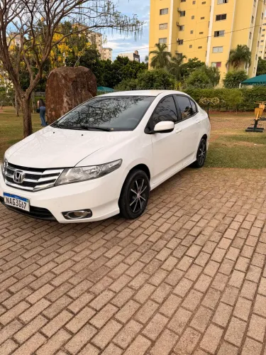 Honda City Sedan LX 1.5 Flex 16V 4P Aut. 2013